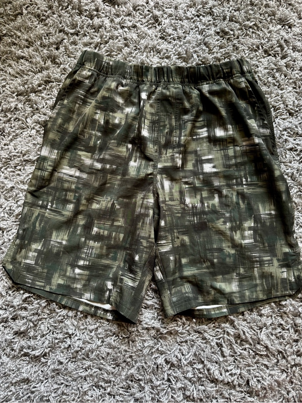 Men’s Hylete Green Camo Above Knee Shorts